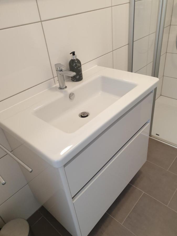 Maje Am Alten Binnenhafen Emden Eksteriør billede